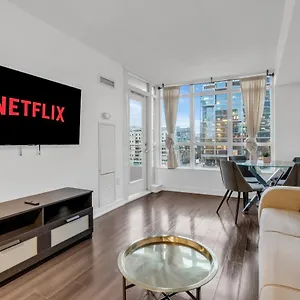 https://cityplace-luxury-suites.hotelstorontoontario.org