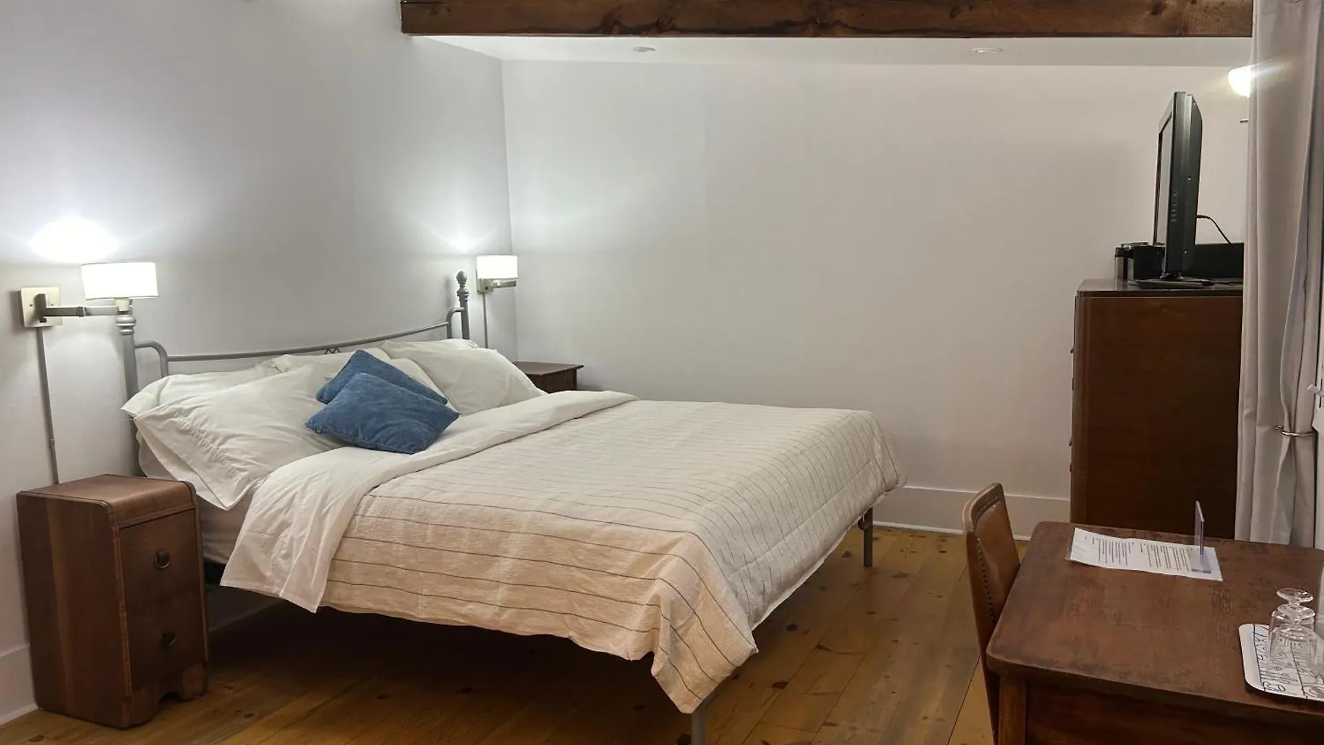 ***  A L'Adresse Du Centre-Ville Bed & Breakfast Montreal Canada