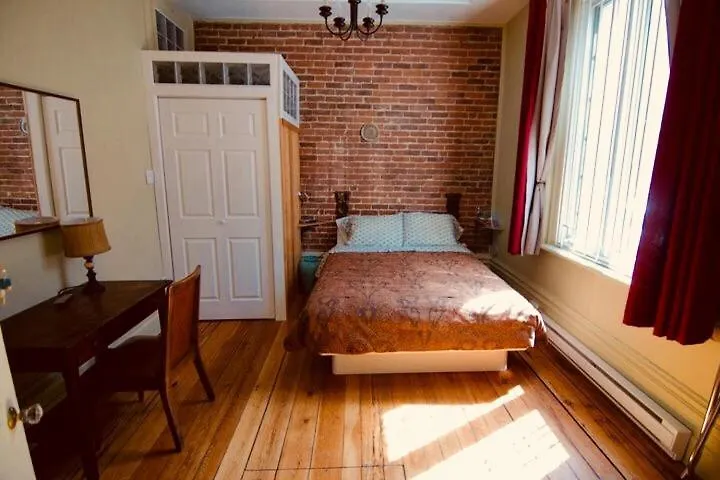 A L'Adresse Du Centre-Ville Bed & Breakfast Montreal 3*,  Canada